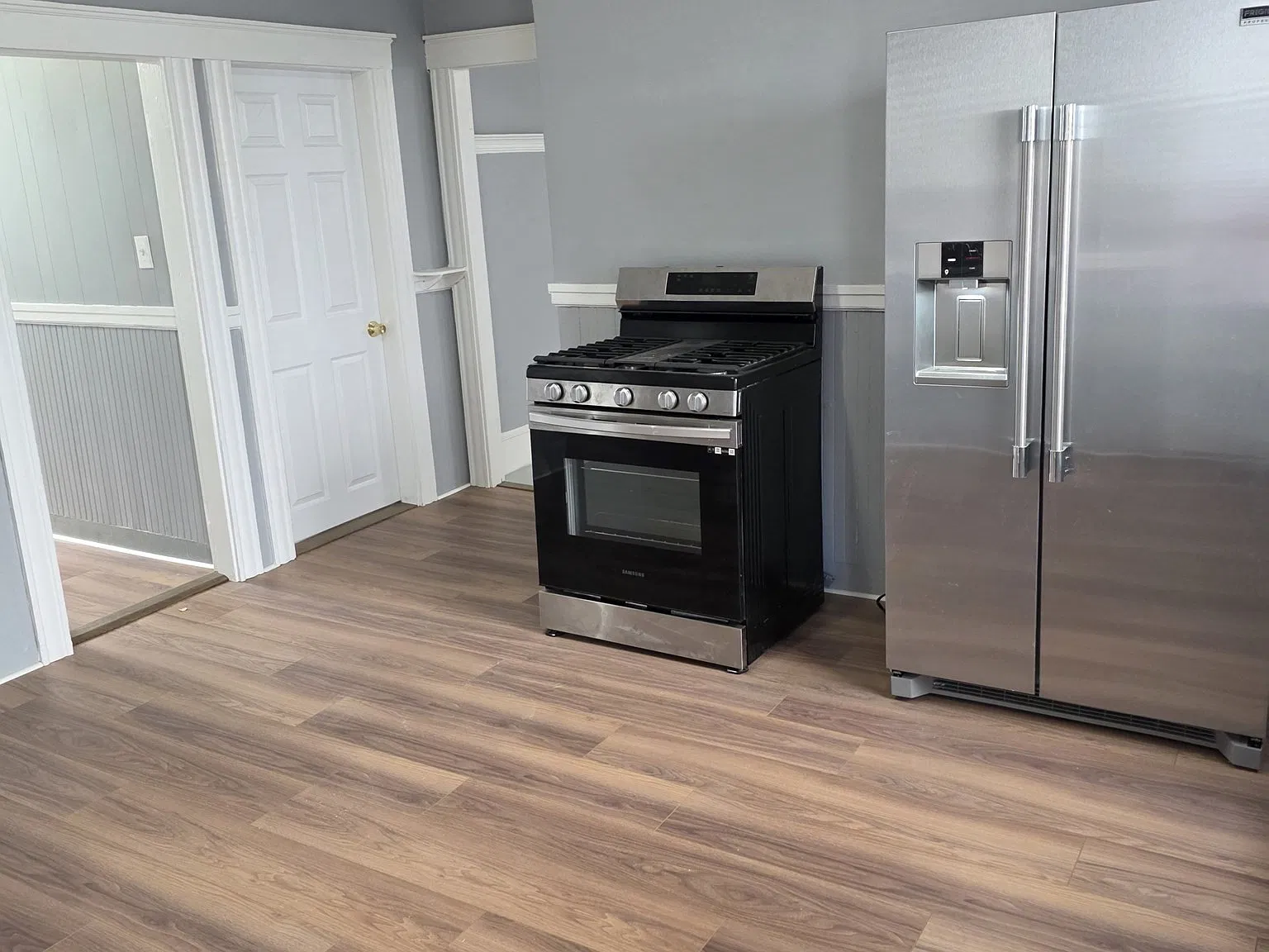 4 bed, 1.0 bath, 1365 sqft, $2,600 — Photo 1