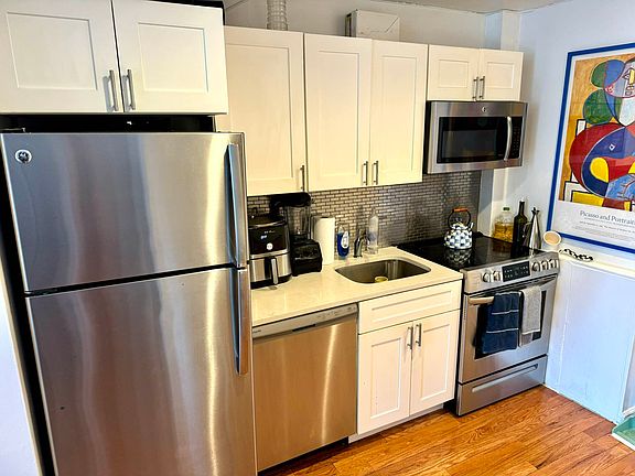2nd image of 150 E Broadway #2D