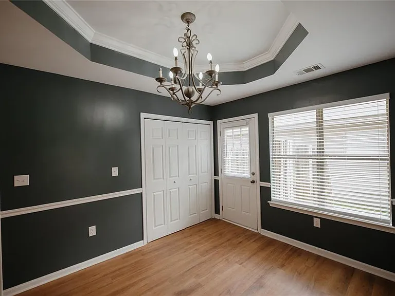 464 Park Lake Dr — Photo 13