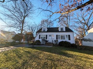 31 Beech Ave, Fanwood, NJ 07023