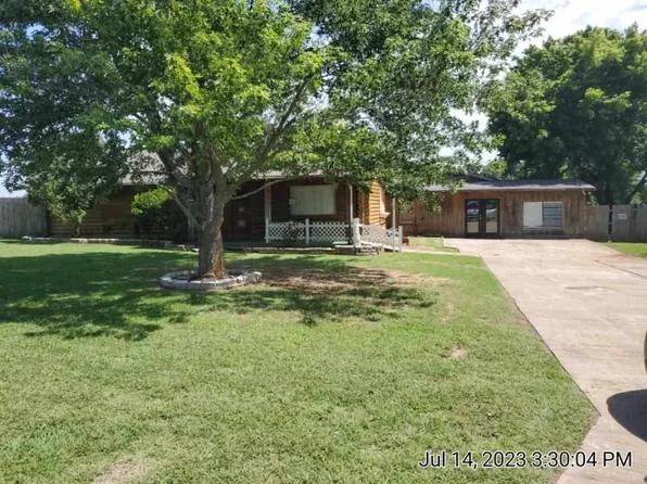 4006 E Medcalf Rd, Marlow, OK 73055