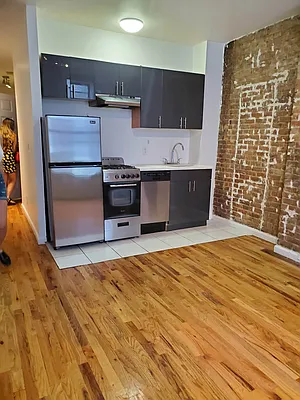 Rented by Best Apartments North Inc | media 9