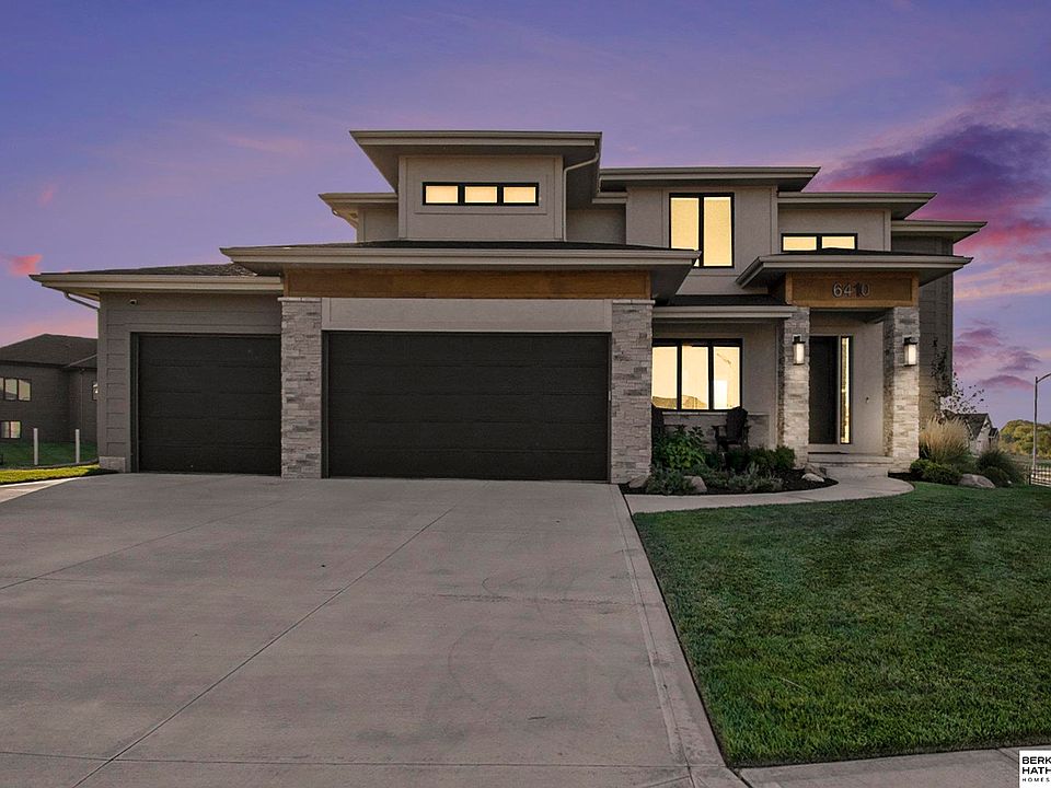 1st image of 6410 S 207th Avenue Cir
