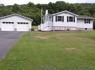1793 Whites Ferry Rd, Falls, PA 18615