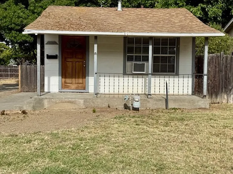 619 N Plumas St — Photo 13