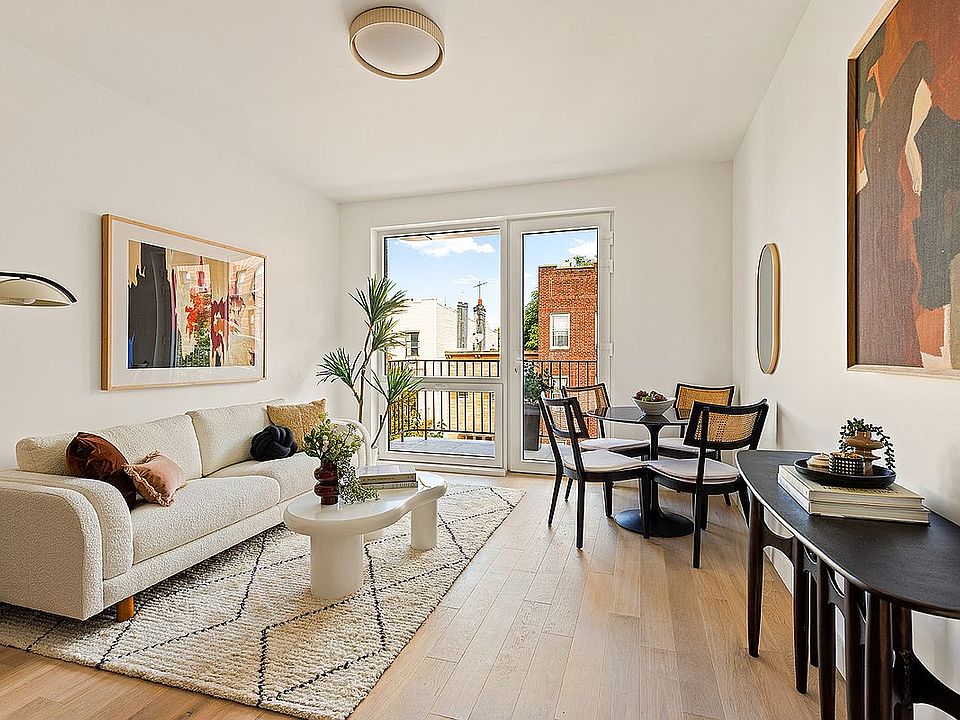 1st image of 218 23rd St #3