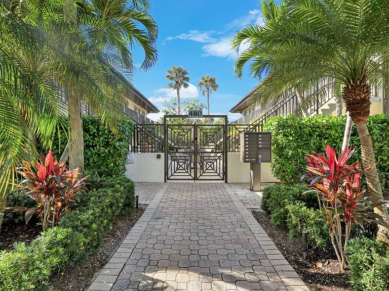 5th St S — Photo 13