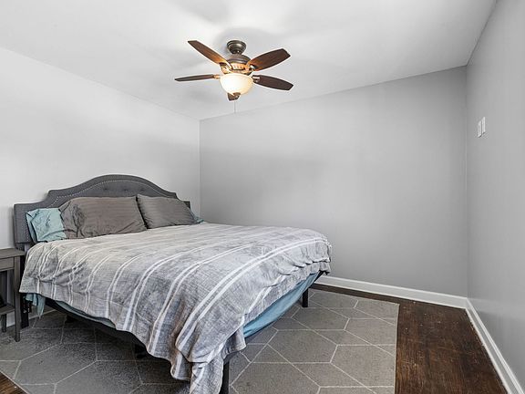 5th image of 1323 Highland Ave