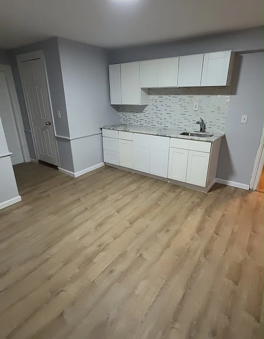 1 bed, 1.0 bath, 2700 sqft, $1,150 — Photo 2