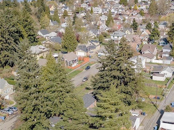 2nd image of 2922 N 16th St