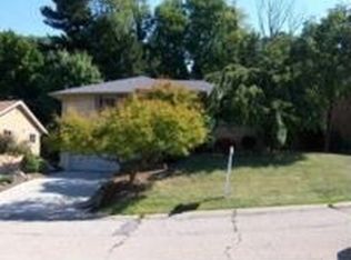 4013 Edge Rd, Brentwood, PA 15227