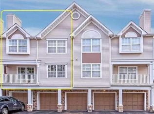 8 Inverness Dr, Edison, NJ 08820