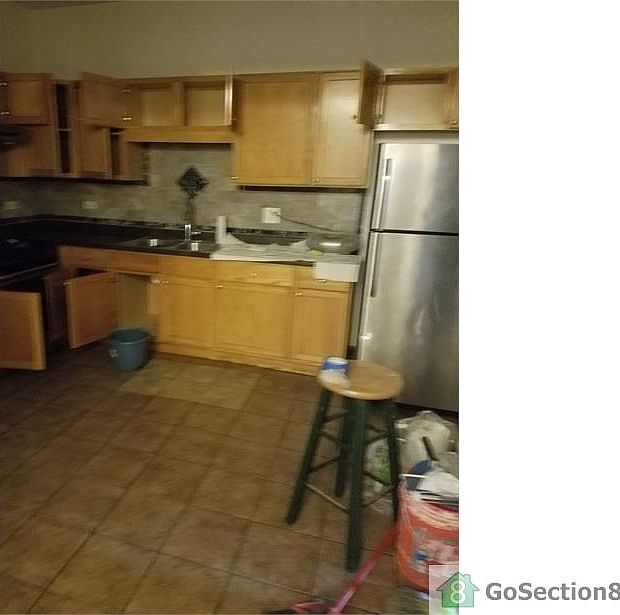 1st image of 6150 S Vernon Ave APT 1