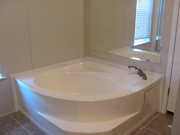 garden tub