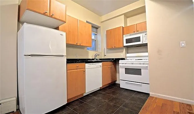 Rented by Maz Group NY | media 18