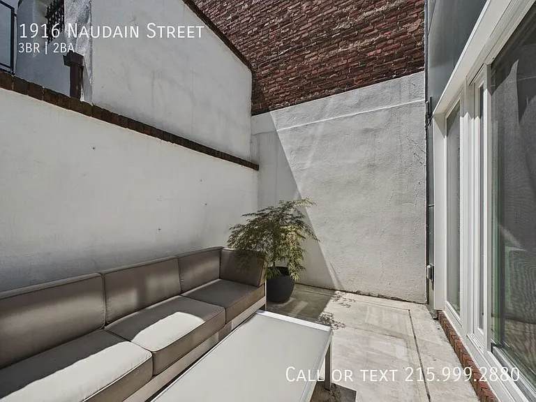 1916 Naudain St — Photo 5