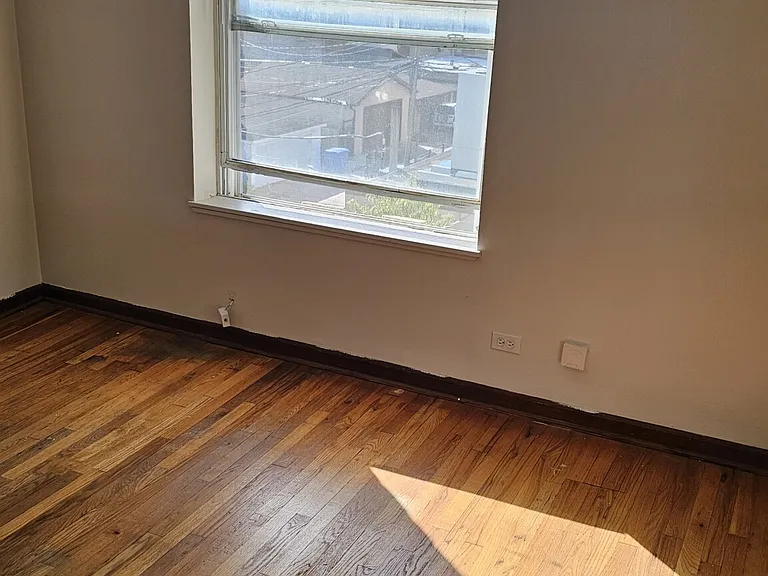 3153 W Argyle St #2W — Photo 11