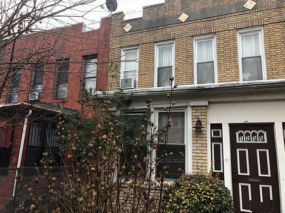 3rd image of 1235 Evergreen Ave