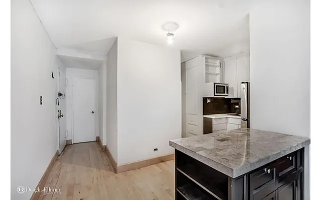 Rented by Douglas Elliman | media 8