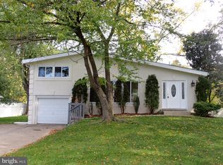 1565 Pulaski Dr, Blue Bell, PA 19422