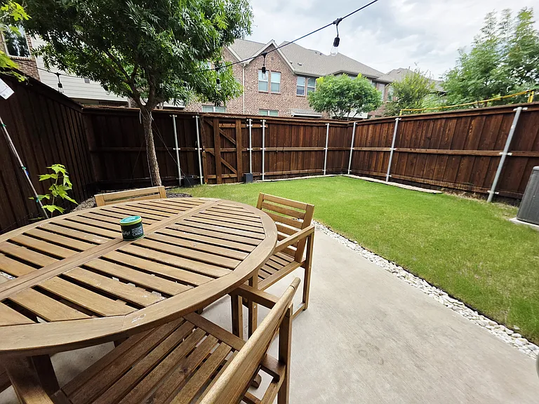 1002 Mikaela Dr — Photo 7