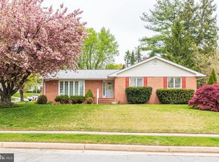 910 Breezewick Rd, Towson, MD 21286