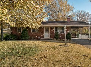 2104 Centurion Dr, Fenton, MO