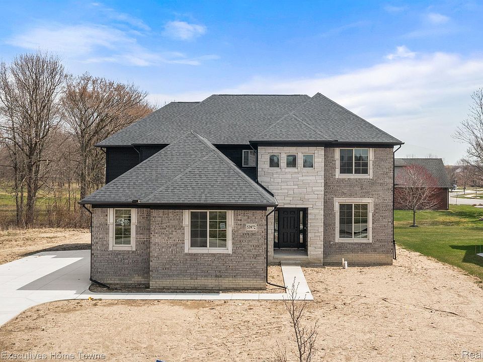 1st image of 53972 Carrigan Dr