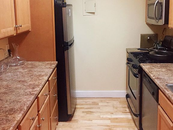 3rd image of 99 Pond Ave APT 224