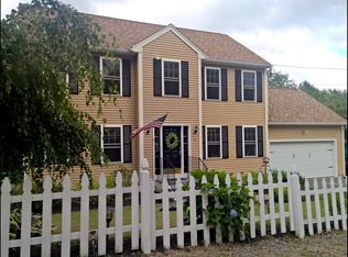 12 Iriquois Dr, Ashburnham, MA 01430
