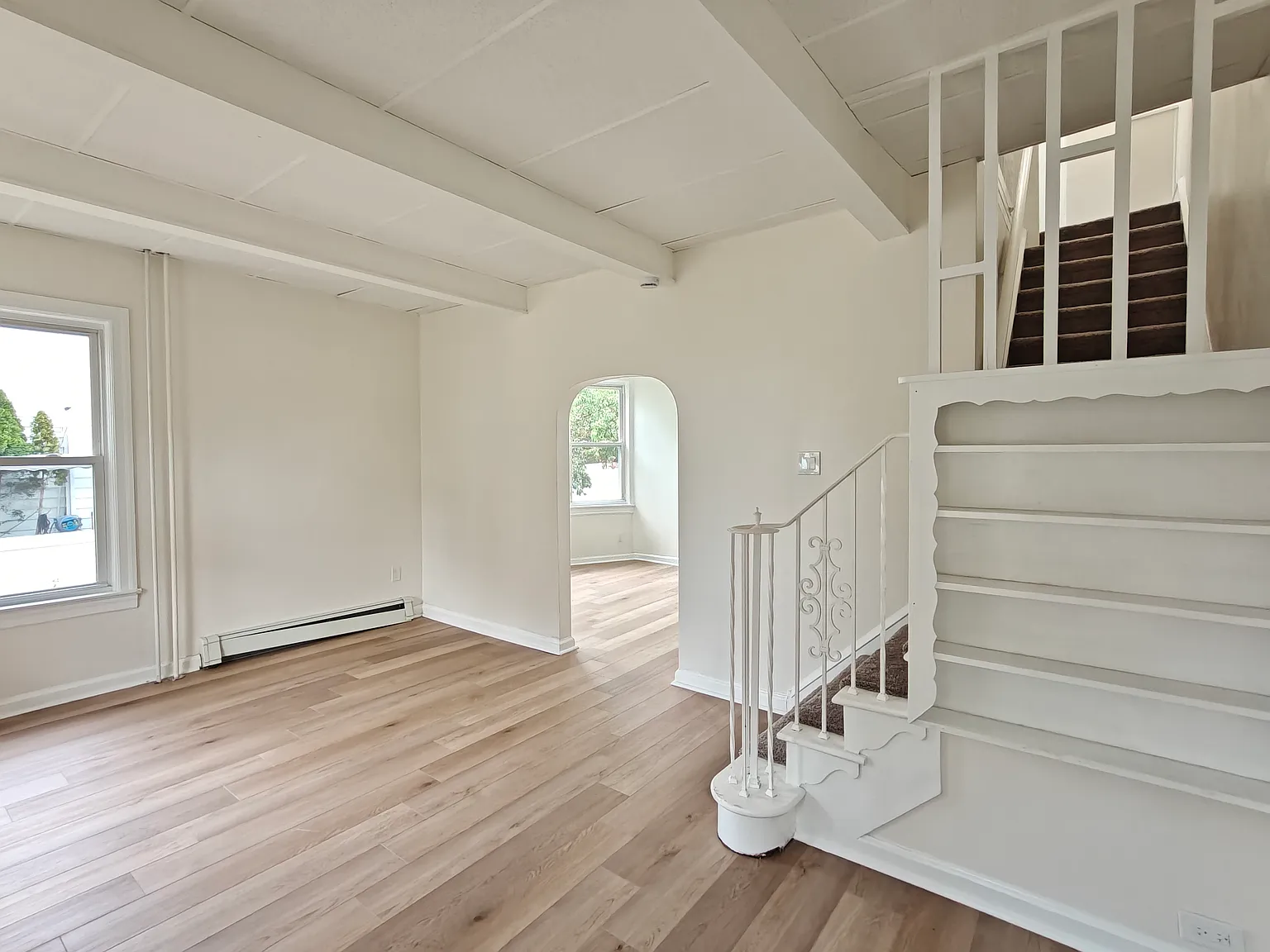 Gorgeous Home Available for Rent! — Photo 3