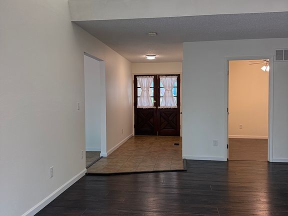 5th image of 812 Samone Ct