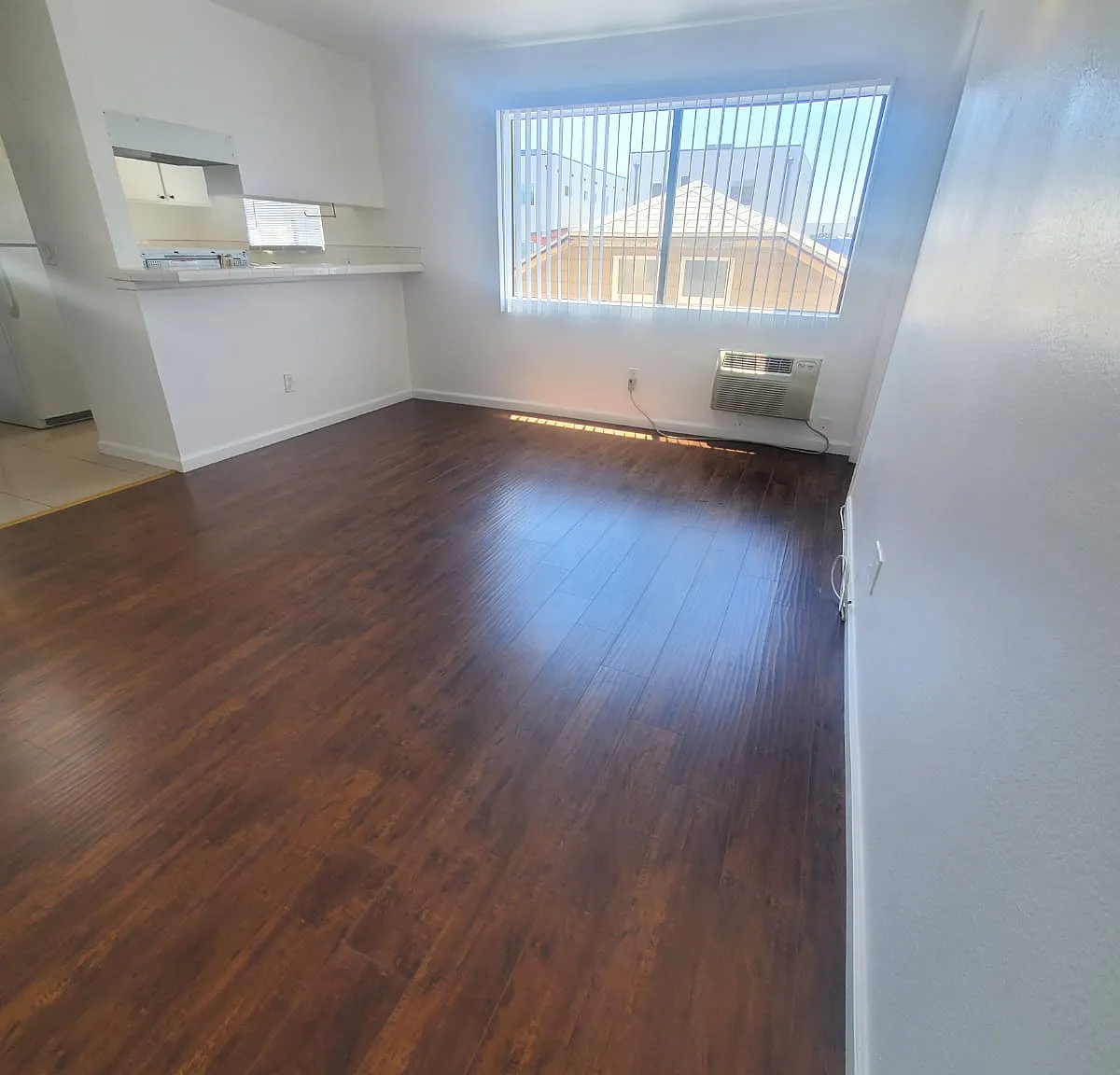 2 bed, 697 sqft, $2,395 — Photo 1