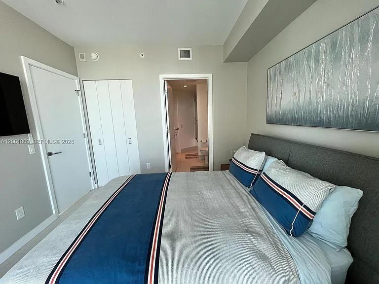 501 NE 31st St #1206 — Photo 6