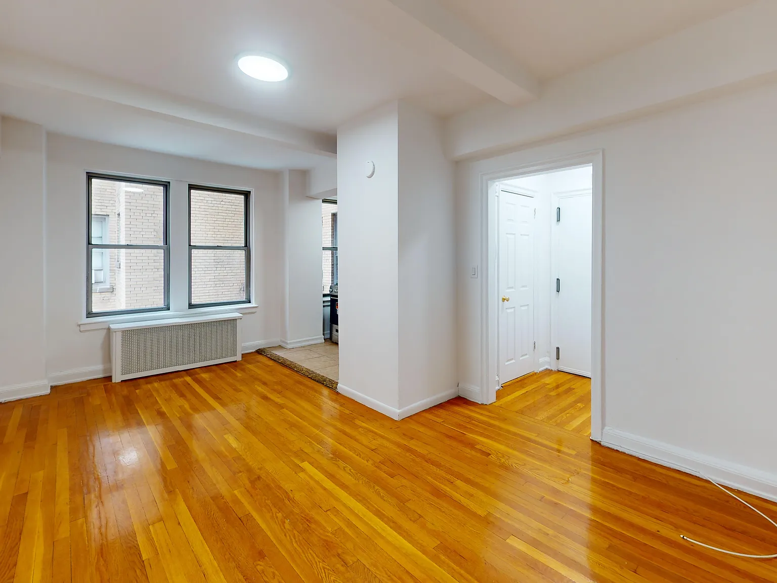 301 East 38th Street — Photo 3
