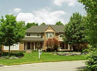 18230 Woodbury Ct, Northville, MI 48168