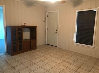 301 Arnold Ct, Fort Worth, TX 76111