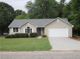 317 Follansbee Rd, Winston Salem, NC 27107