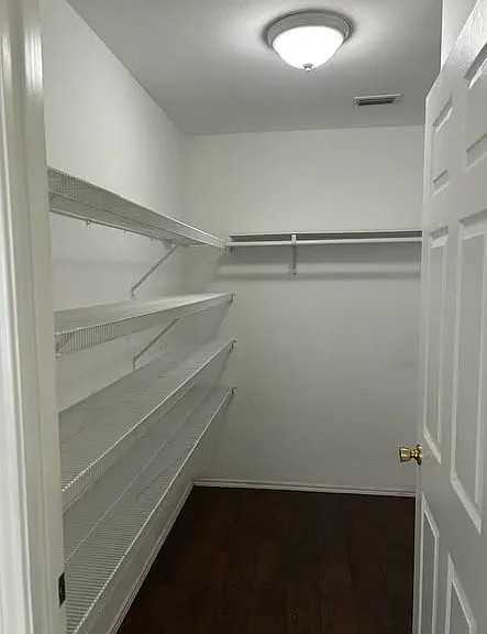 2620 Terrace Dr — Photo 6