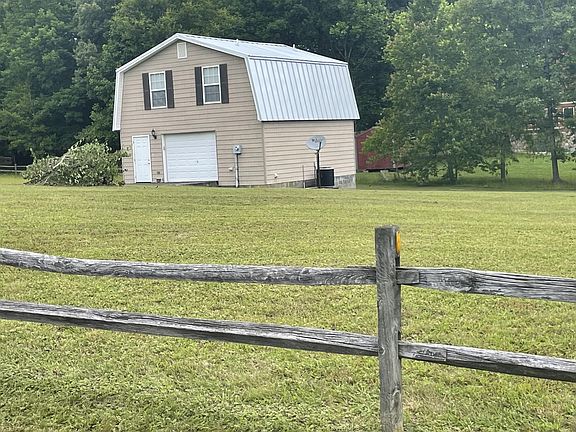 2nd image of 3120 Laurelwood Ln