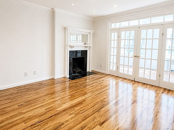 2nd image of 319 W 80th St APT 4A
