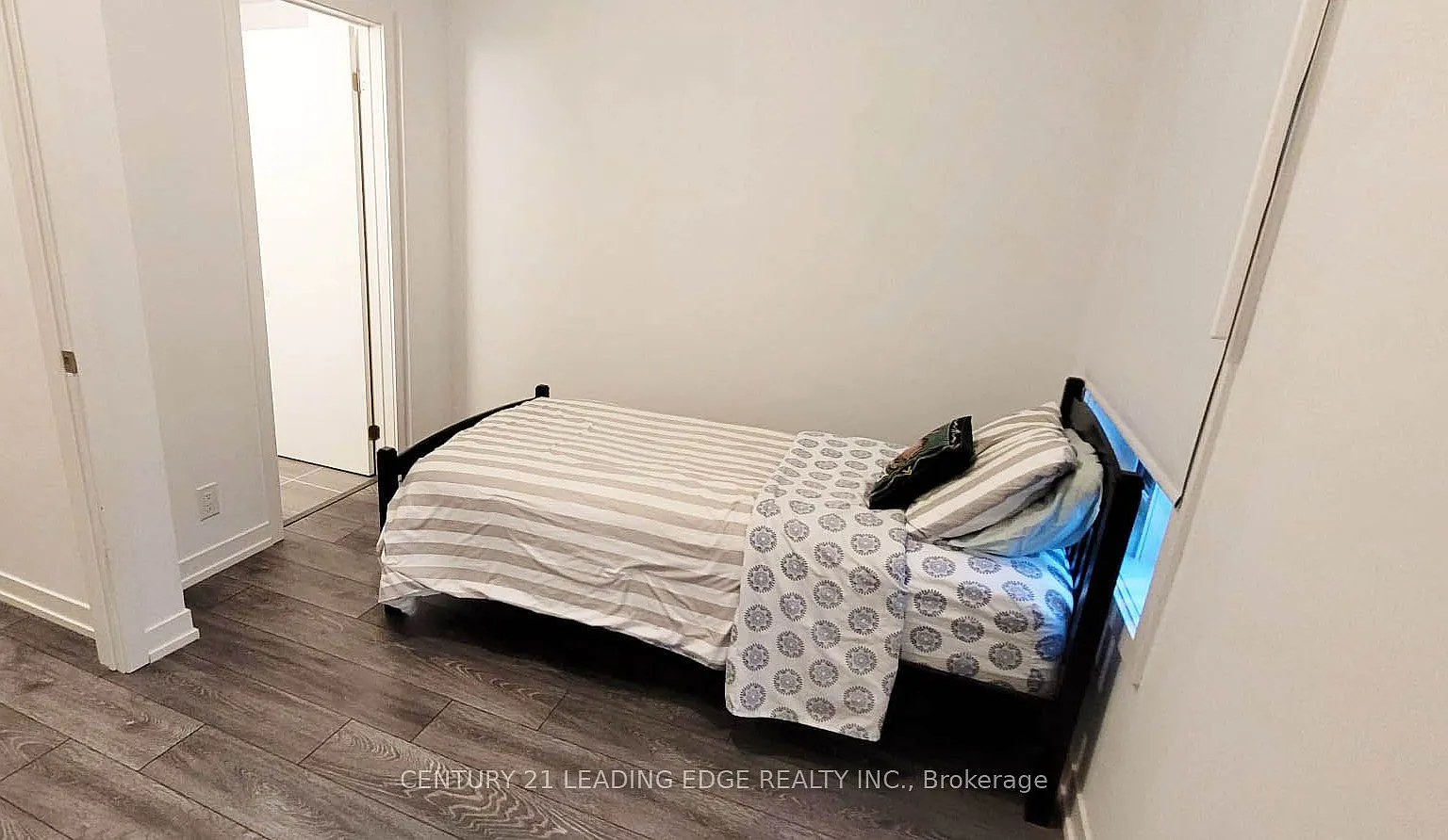 1 bed, $1,200 — Photo 4