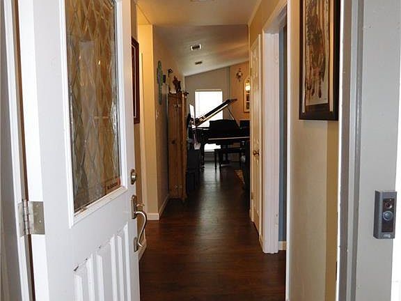 3rd image of 1518 Cedar Oaks Ln