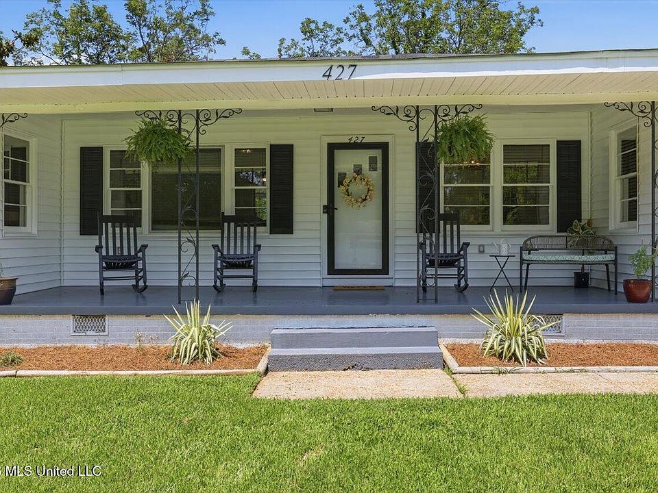 1st image of 427 Millett St