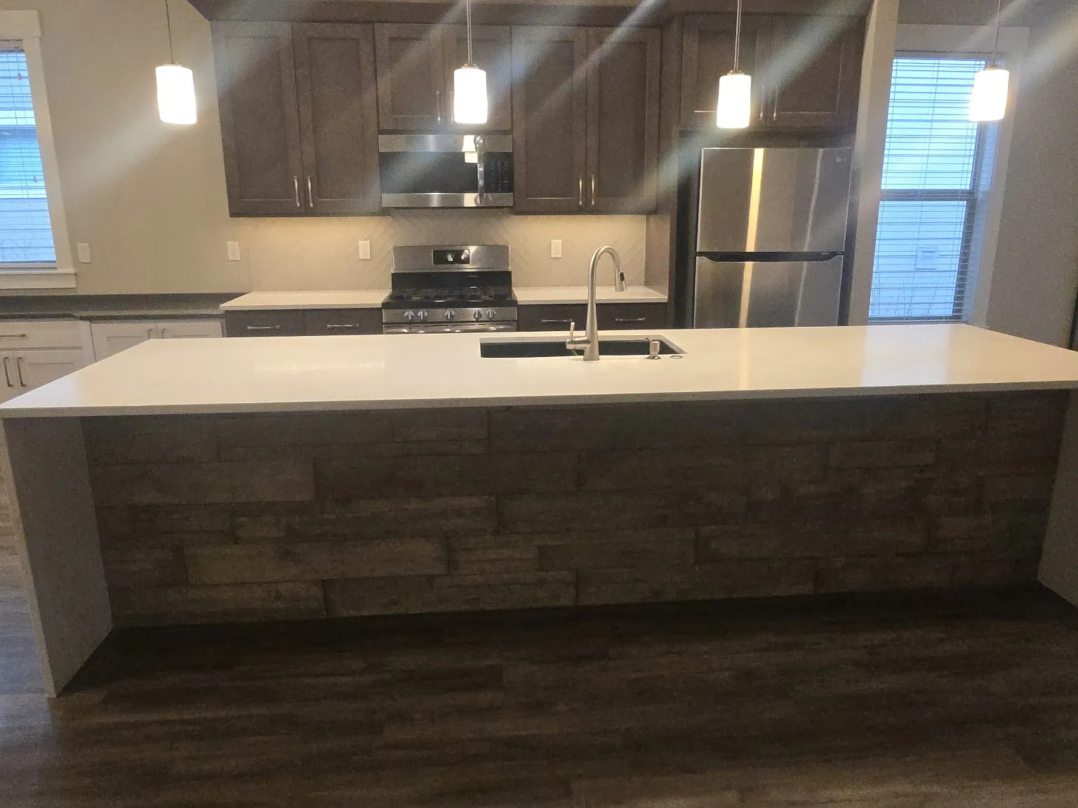 3 bed, 1755 sqft, $2,600 — Photo 3