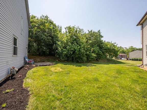3rd image of 7968 Bobtail Ct
