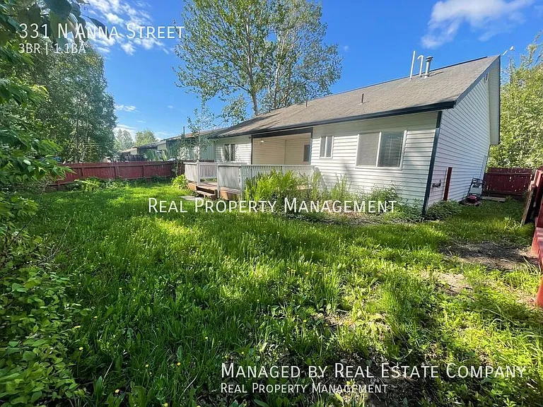 331 N Anna St — Photo 17
