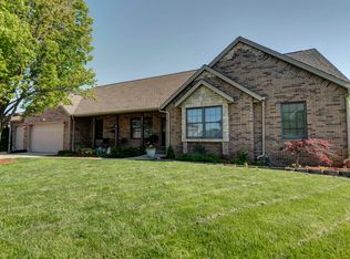 1910 N 7th Ave, Ozark, MO 65721