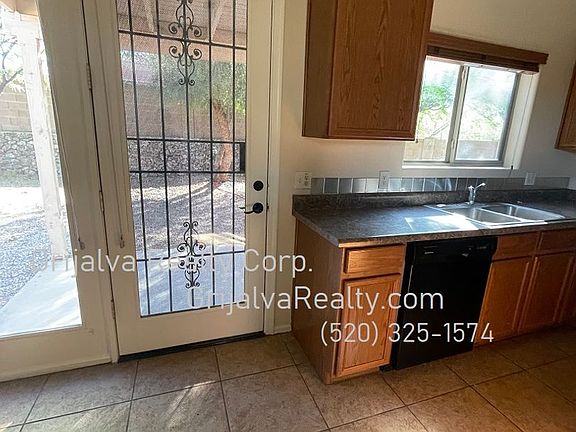 4th image of 10906 E Scenic Veranda Dr
