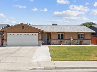 545 Manor Ave, Hanford, CA 93230